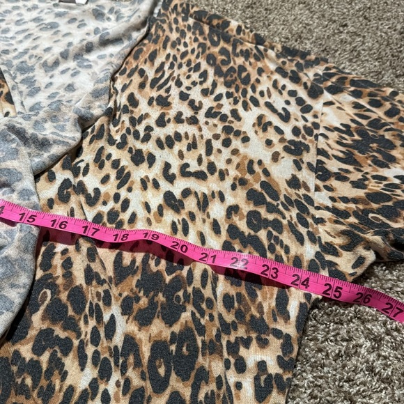 LuLaRoe animal print duster (long open fly-away front cardigan) size L - Picture 4 of 6